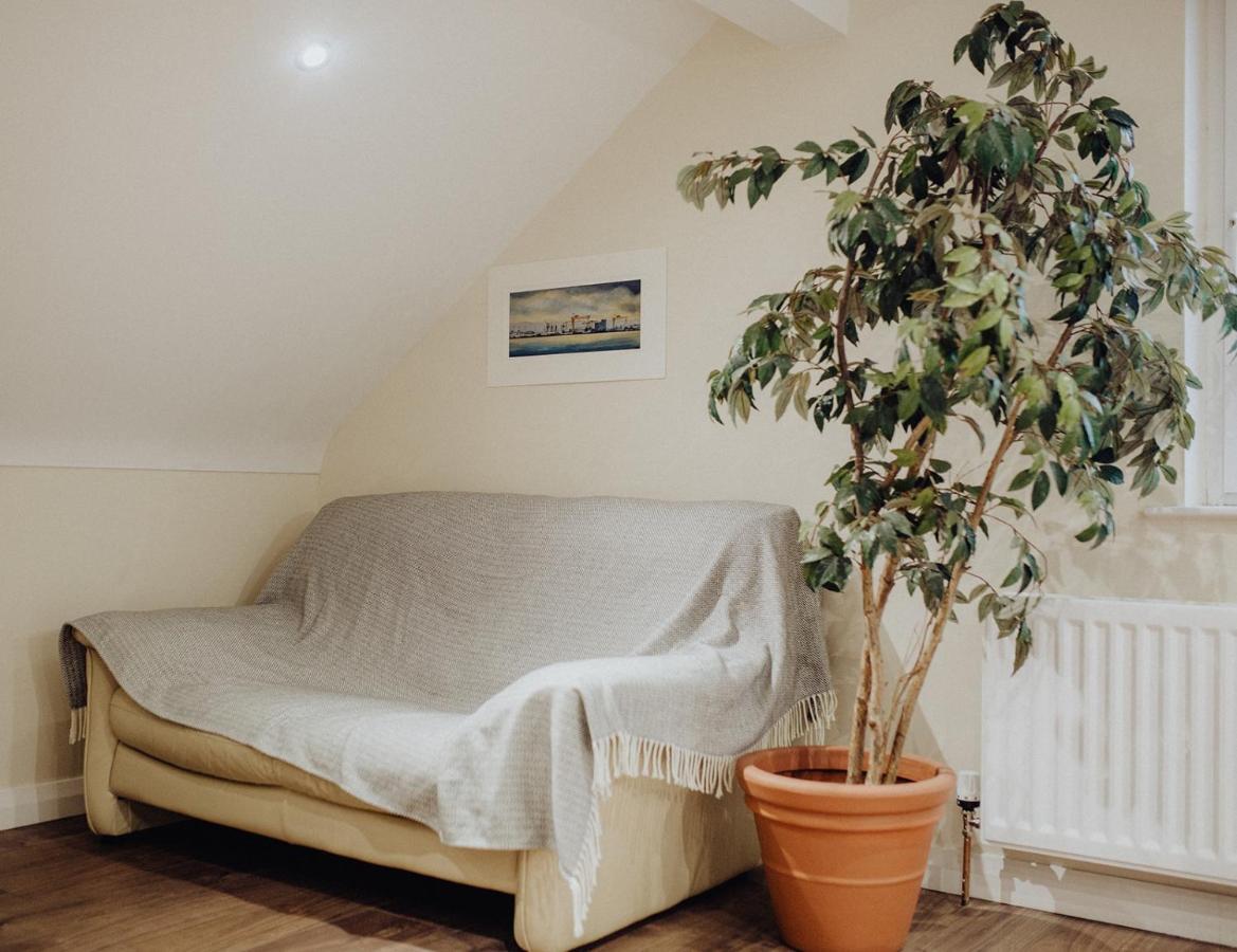 Апартаменты Betty'S Loft Лисберн Экстерьер фото